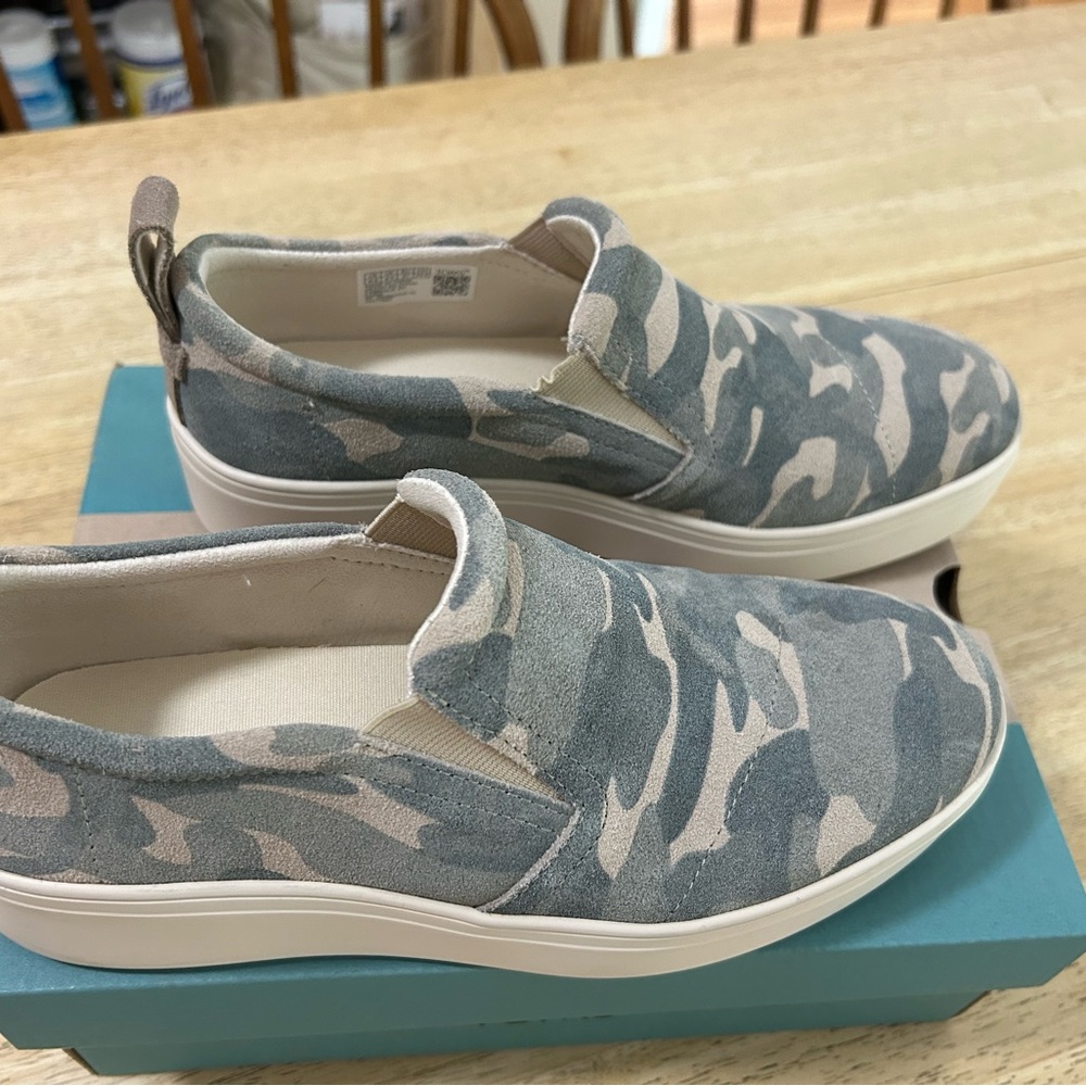 TOMS Tristan Slip-on Sneaker